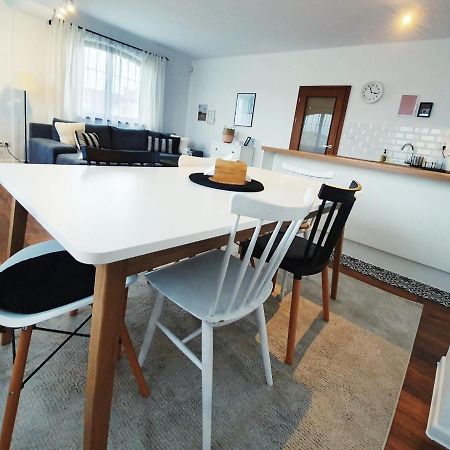 Apartman Linda - Velka Lomnica Buitenkant foto