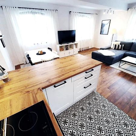 Apartman Linda - Velka Lomnica Buitenkant foto